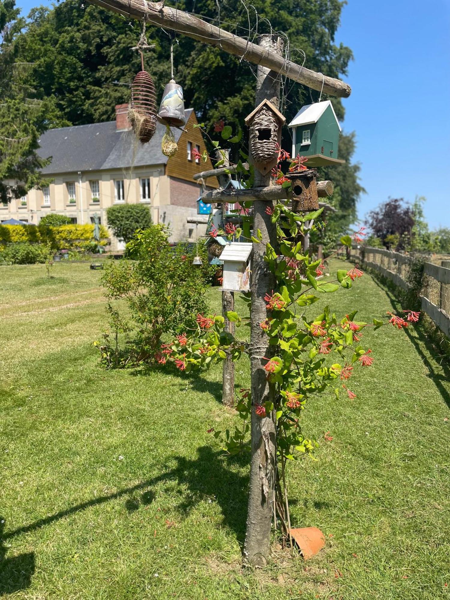 Le Clos Du Val A Loup Bénarville Екстериор снимка